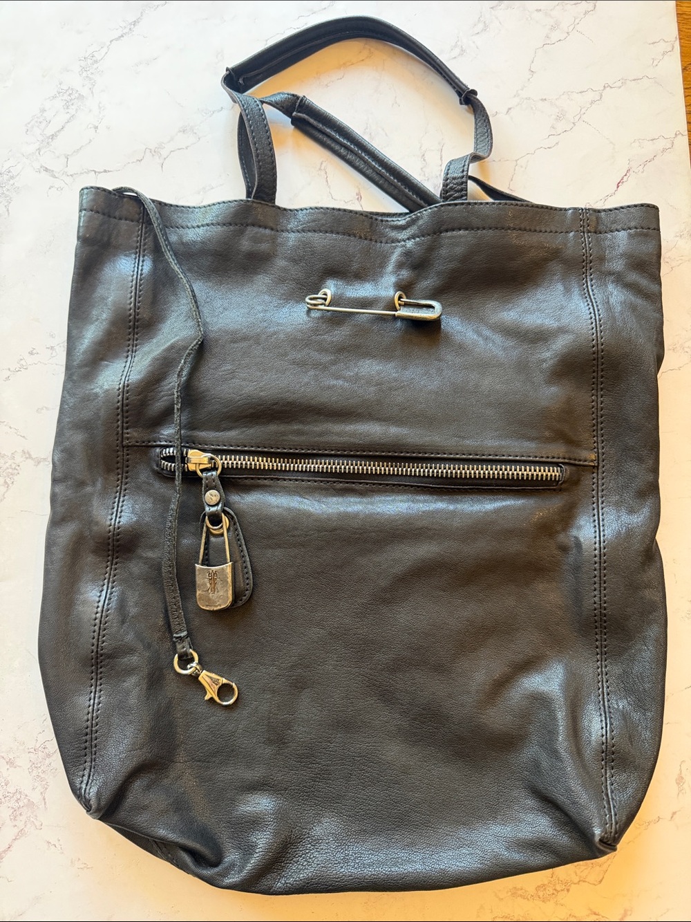 Leather vintage sissirossi purse.